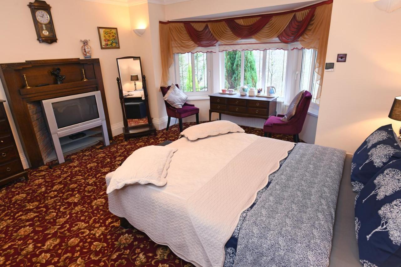 Cilbrwyn Bed & Breakfast Swansea Exterior photo